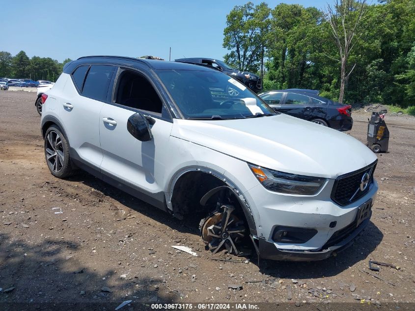 2021 Volvo Xc40 T5 R-Design VIN: YV4162UM9M2524069 Lot: 39673175