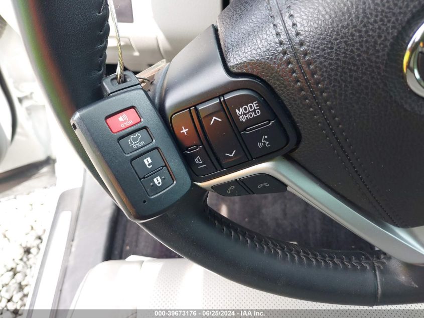 2018 Toyota Highlander Limited/Ltd Platinum VIN: 5TDYZRFH3JS259249 Lot: 39673176