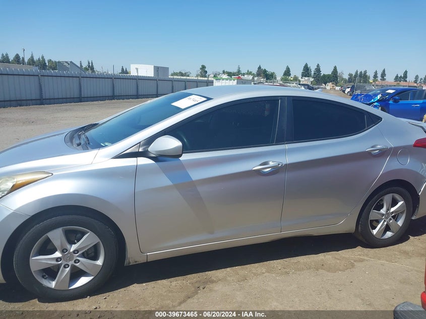 2012 Hyundai Elantra Gls (Ulsan Plant) VIN: KMHDH4AE0CU323131 Lot: 39673465