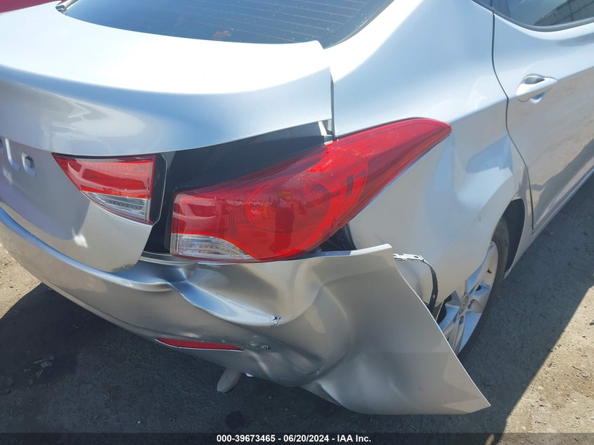 2012 Hyundai Elantra Gls (Ulsan Plant) VIN: KMHDH4AE0CU323131 Lot: 39673465