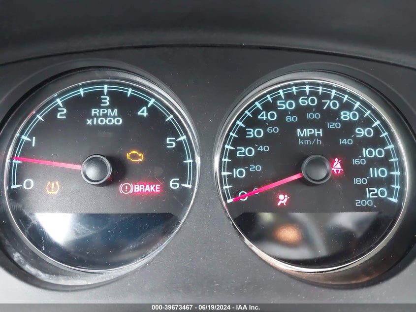 2007 Chevrolet Tahoe Ls VIN: 1GNFC13097R240597 Lot: 39673467