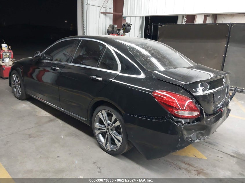 2018 MERCEDES-BENZ C 300 VIN: 55SWF4JB8JU262401