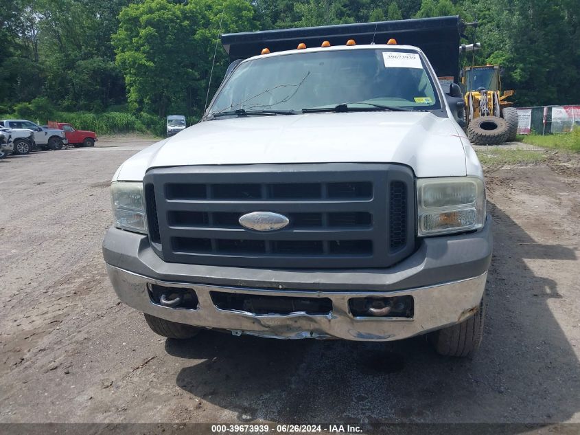 2005 Ford F-350 Xl/Xlt VIN: 1FDWF37P45EA98937 Lot: 39673939