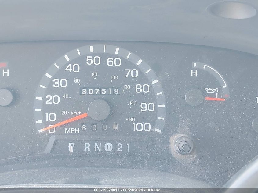 2003 Ford Econoline E250 Van VIN: 1FTNE24L23HA32333 Lot: 39674017