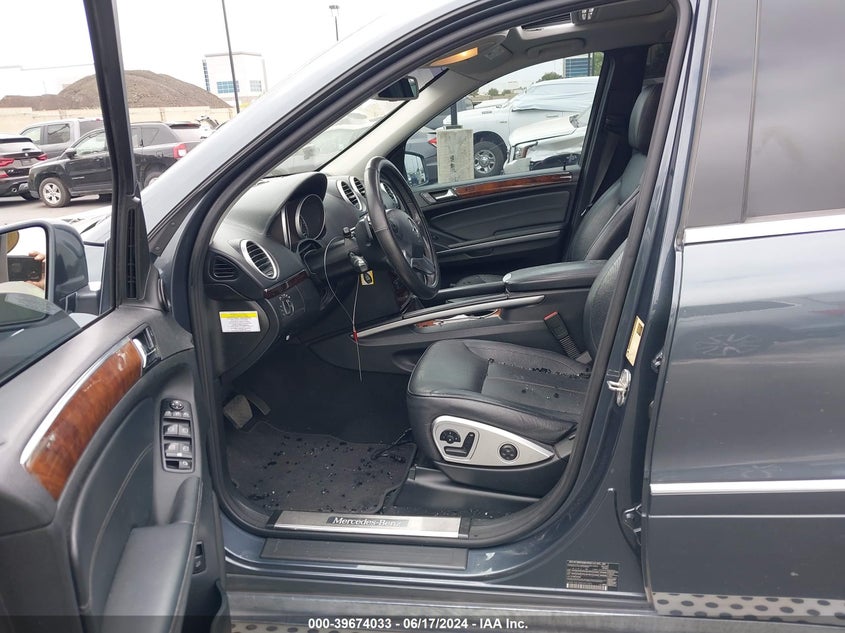 2011 Mercedes-Benz Gl 450 4Matic VIN: 4JGBF7BE3BA647445 Lot: 39674033