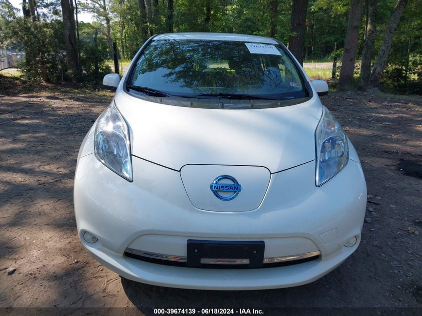 2015 Nissan Leaf S VIN: 1N4AZ0CP7FC318374 Lot: 39674139