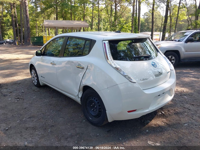 2015 Nissan Leaf S VIN: 1N4AZ0CP7FC318374 Lot: 39674139