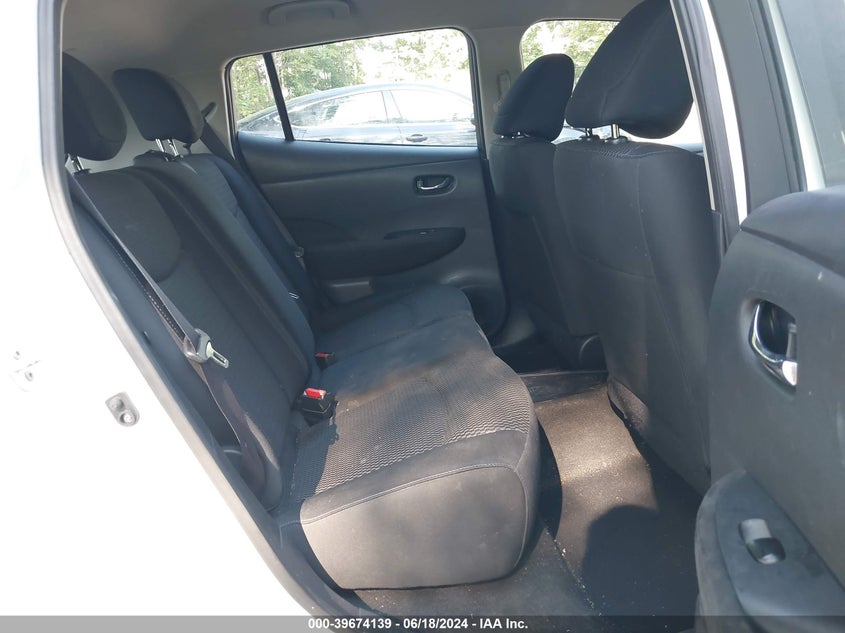 2015 Nissan Leaf S VIN: 1N4AZ0CP7FC318374 Lot: 39674139