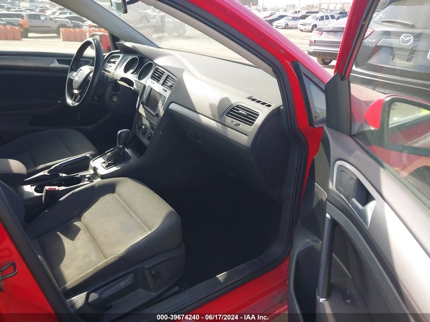 2016 VOLKSWAGEN GOLF SPORTWAGEN TSI S 4-DOOR - 3VWC17AU9GM500778