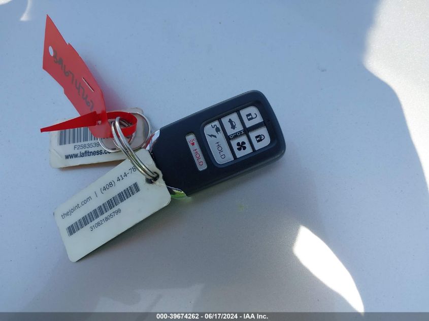 2018 Honda Clarity Plug-In Hybrid Touring VIN: JHMZC5F31JC019071 Lot: 39674262