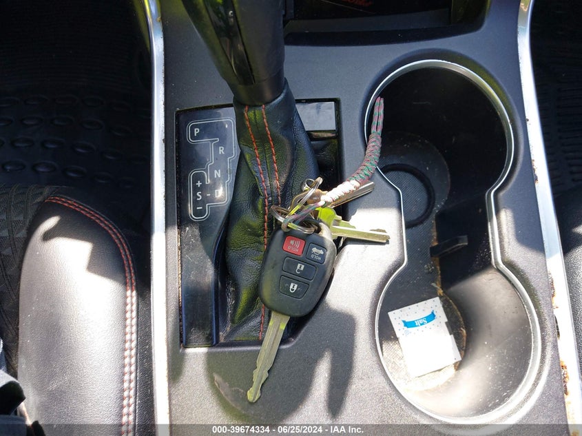 2015 Toyota Camry Se VIN: 4T1BF1FK8FU018216 Lot: 39674334