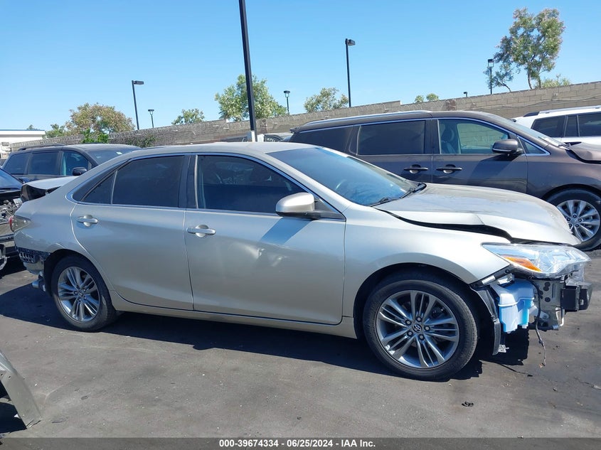 2015 Toyota Camry Se VIN: 4T1BF1FK8FU018216 Lot: 39674334