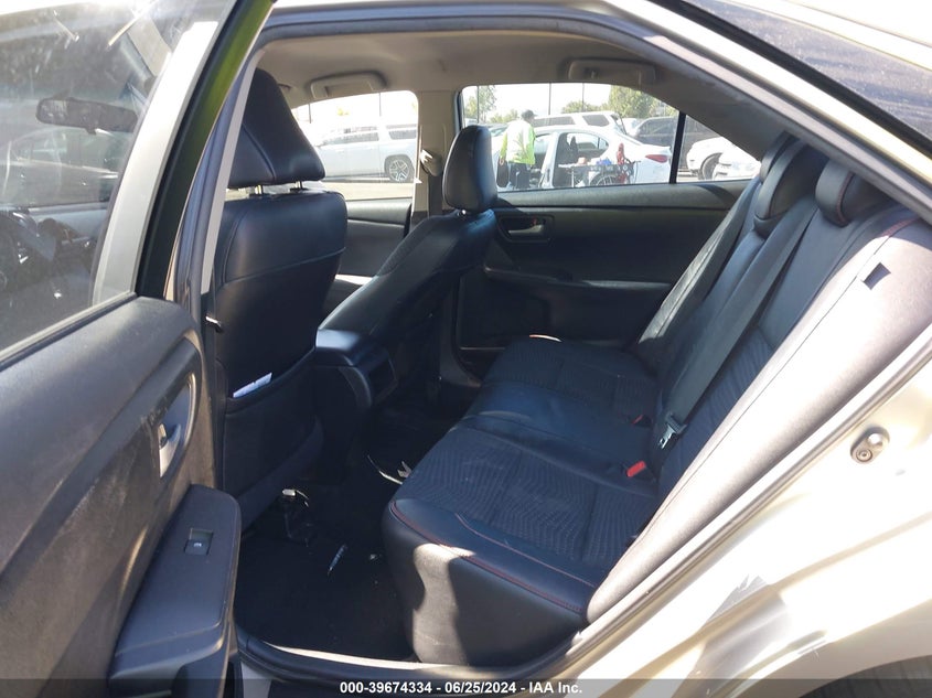 2015 Toyota Camry Se VIN: 4T1BF1FK8FU018216 Lot: 39674334