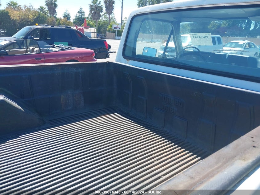 1986 Ford F250 VIN: 1FTHF25L1GPB51771 Lot: 39674343