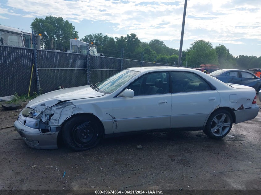 2001 Lexus Es 300 VIN: JT8BF28G910340350 Lot: 39674364
