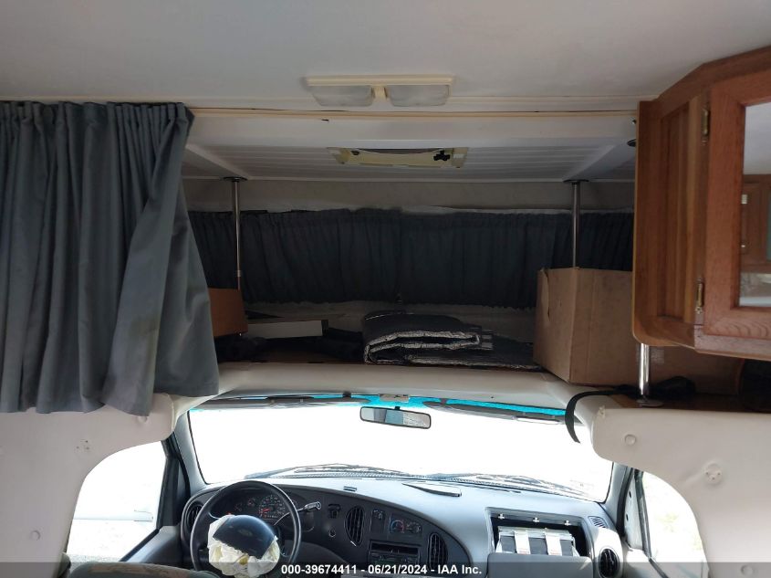 1998 Ford Econoline E350 Cutaway Van VIN: 1FDWE30S8WHB23341 Lot: 39674411