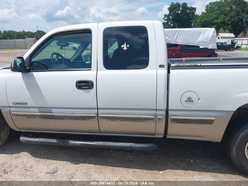 2002 Chevrolet Silverado 1500 Ls VIN: 2GCEC19T121165563 Lot: 39674432