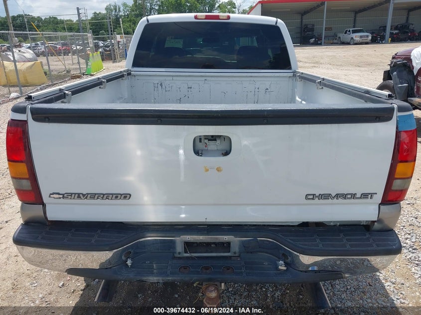 2002 Chevrolet Silverado 1500 Ls VIN: 2GCEC19T121165563 Lot: 39674432