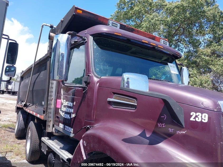 2007 Volvo Vhd VIN: 4V5KC9GH27N454909 Lot: 39674492