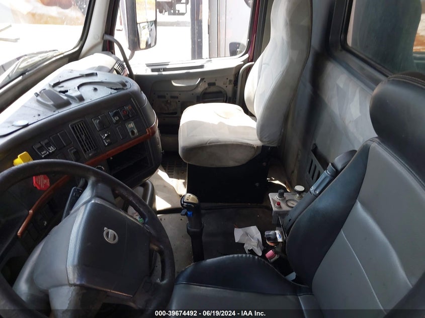 2007 Volvo Vhd VIN: 4V5KC9GH27N454909 Lot: 39674492