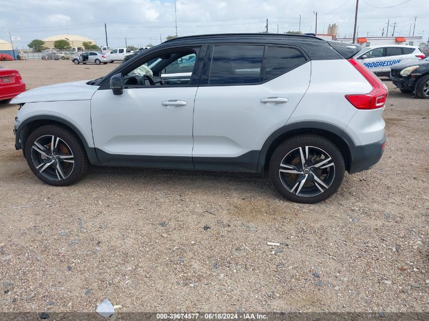 2020 Volvo Xc40 T5 R-Design VIN: YV4162UM2L2219219 Lot: 39674577