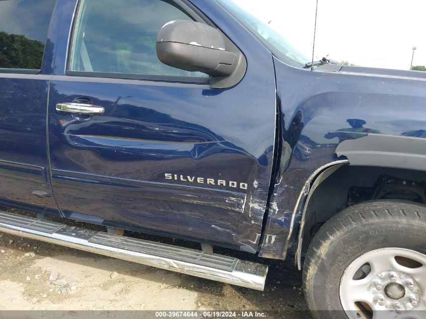 2011 Chevrolet Silverado 1500 Lt VIN: 3GCPKSE34BG281483 Lot: 39674644