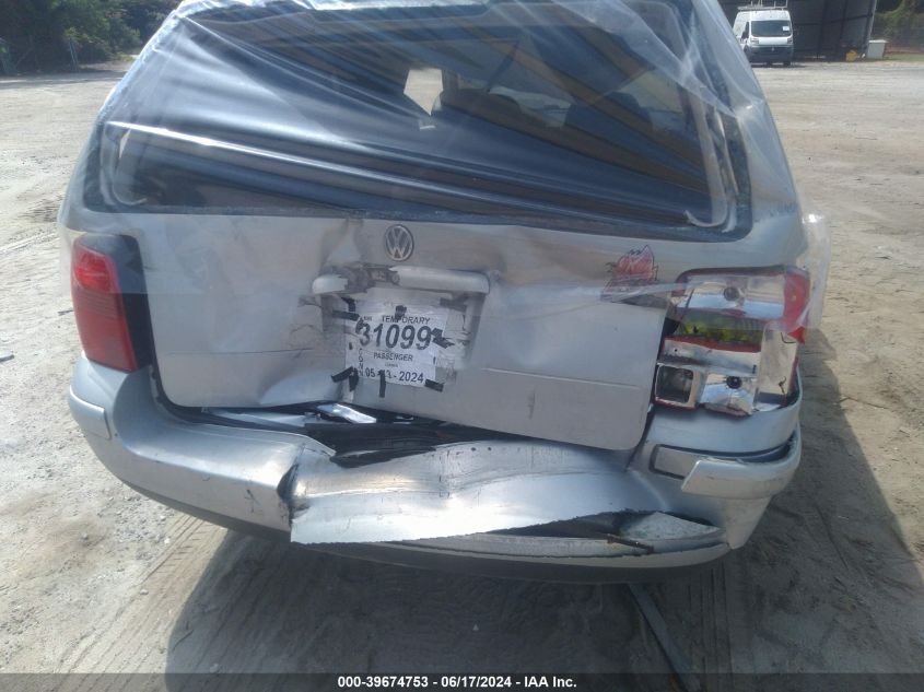 2001 Volkswagen Passat Glx VIN: WVWJH63B31E033351 Lot: 39674753