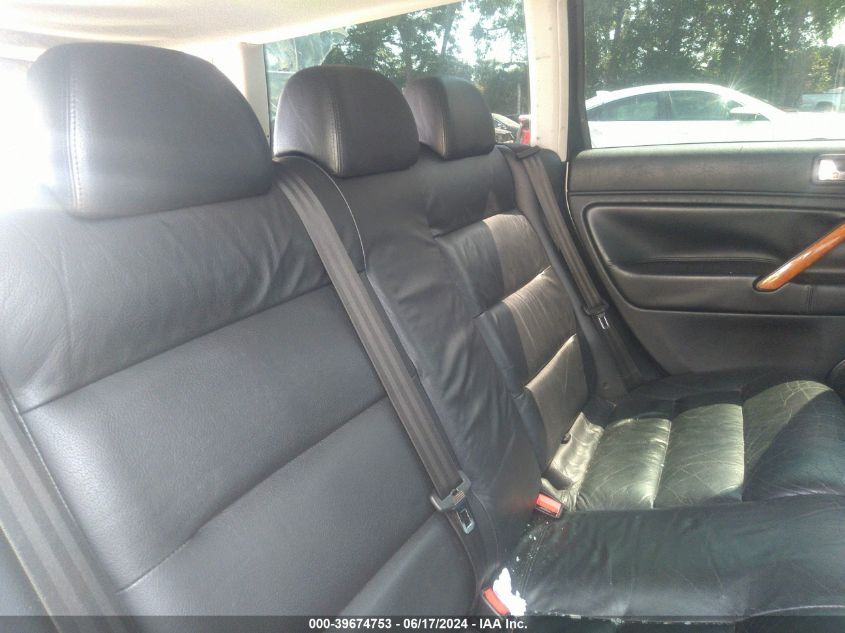 2001 Volkswagen Passat Glx VIN: WVWJH63B31E033351 Lot: 39674753