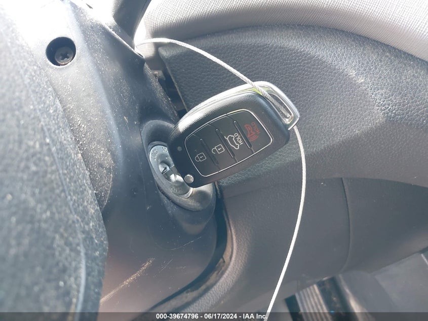 2016 Hyundai Santa Fe Sport 2.4L VIN: 5XYZU3LB3GG333419 Lot: 39674796