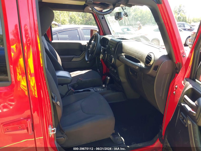 2017 JEEP WRANGLER UNLIMITED SPORT - 1C4BJWDG8HL710208