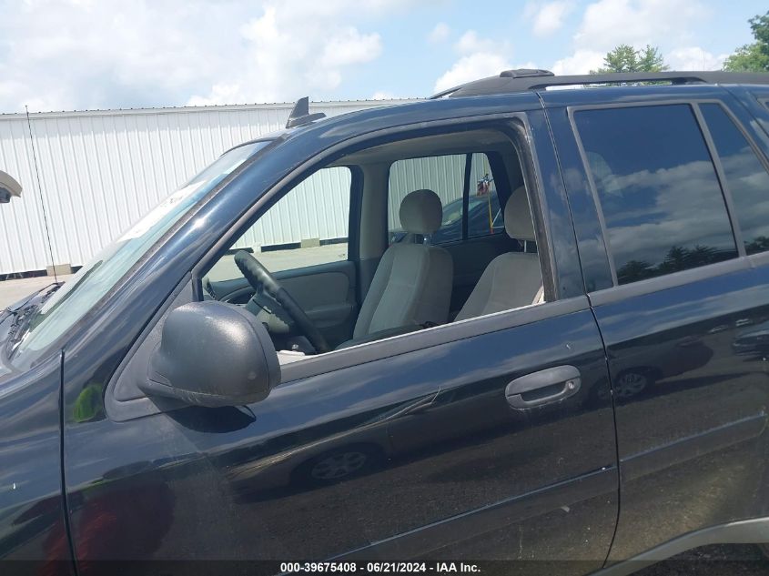 2007 Chevrolet Trailblazer Ls VIN: 1GNDT13S572193019 Lot: 39675408