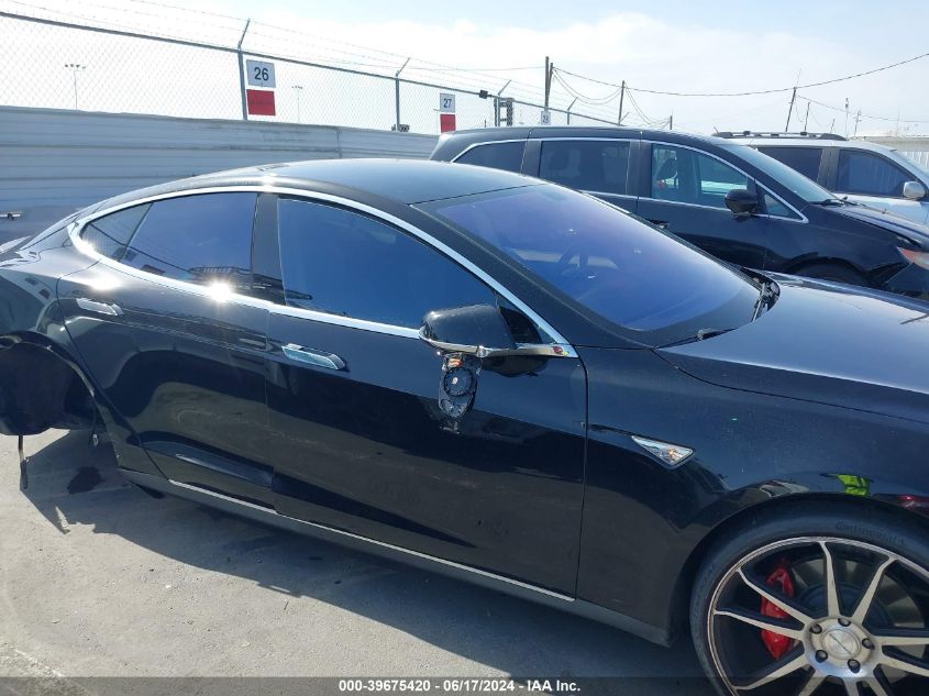 2014 Tesla Model S P85 VIN: 5YJSA1H11EFP45843 Lot: 39675420