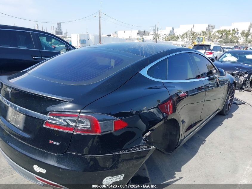 2014 Tesla Model S P85 VIN: 5YJSA1H11EFP45843 Lot: 39675420