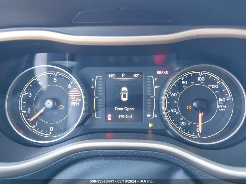 2018 Jeep Cherokee Latitude VIN: 1C4PJMCB2JD540900 Lot: 39675441