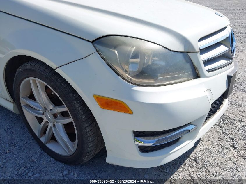 2012 Mercedes-Benz C 250 Luxury/Sport VIN: WDDGF4HB5CA636556 Lot: 39675452