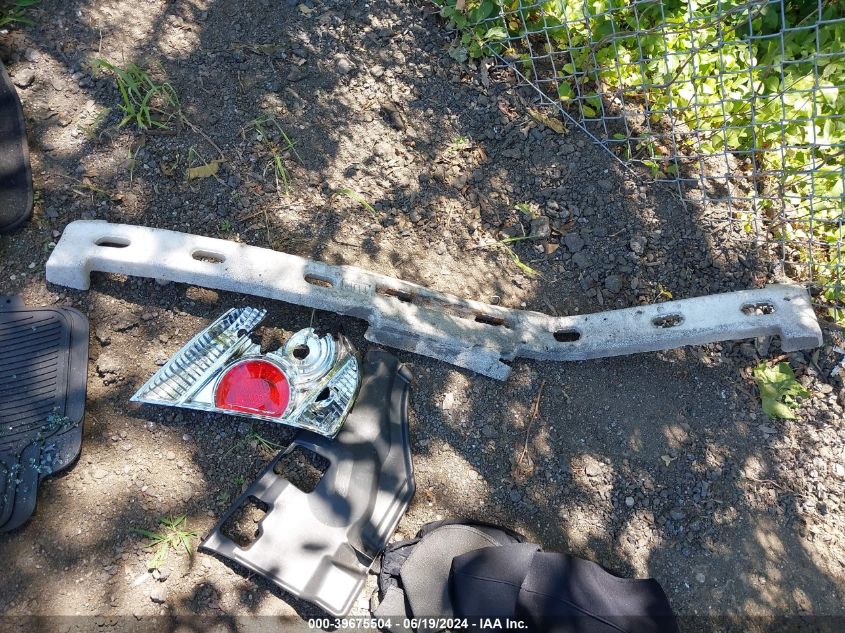 2005 Toyota Camry Le VIN: 4T1BE32K15U523856 Lot: 39675504