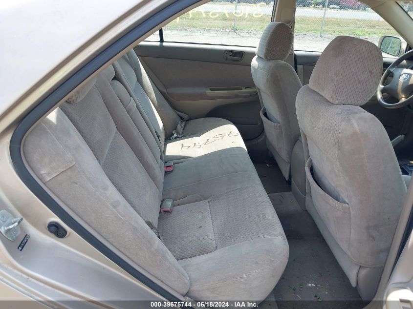 2004 Toyota Camry Le VIN: 4T1BE32KX4U900330 Lot: 39675744