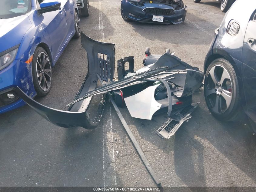 2015 VOLKSWAGEN GOLF GTI 2.0T S 4-DOOR - 3VW4T7AUXFM046425