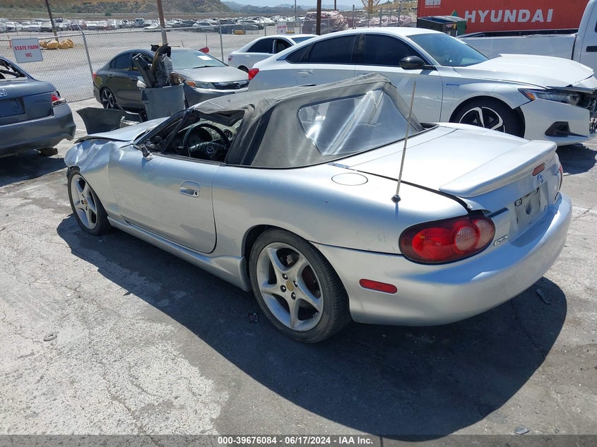 2003 Mazda Mx-5 Miata Cloth/Ls/Se/Shinsen VIN: JM1NB353X30311184 Lot: 39676084