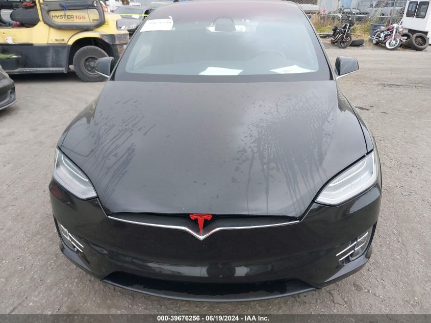 2017 Tesla Model X 100D/75D/90D VIN: 5YJXCBE22HF044901 Lot: 39676256