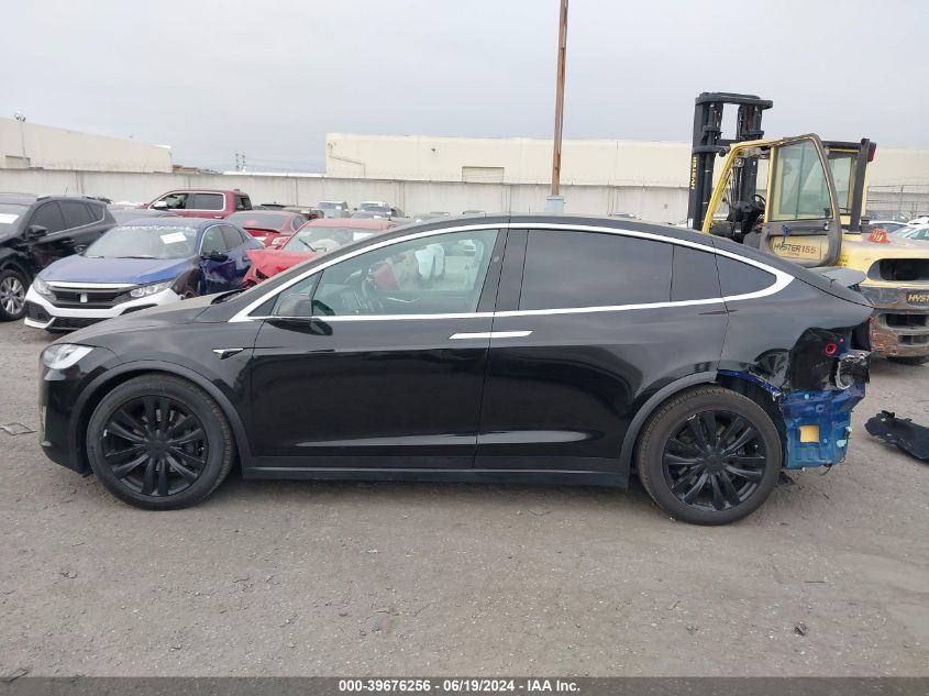 2017 Tesla Model X 100D/75D/90D VIN: 5YJXCBE22HF044901 Lot: 39676256