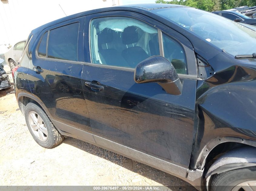 2017 Chevrolet Trax Ls VIN: 3GNCJNSB1HL262038 Lot: 39676497