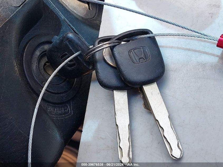 2004 Honda Pilot Lx VIN: 2HKYF18164H606125 Lot: 39676538