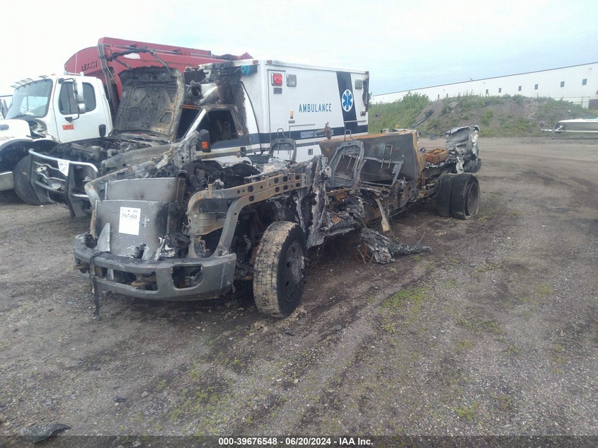 2022 FORD F-450  (VIN: 1FT8W4DT3NEC64773)