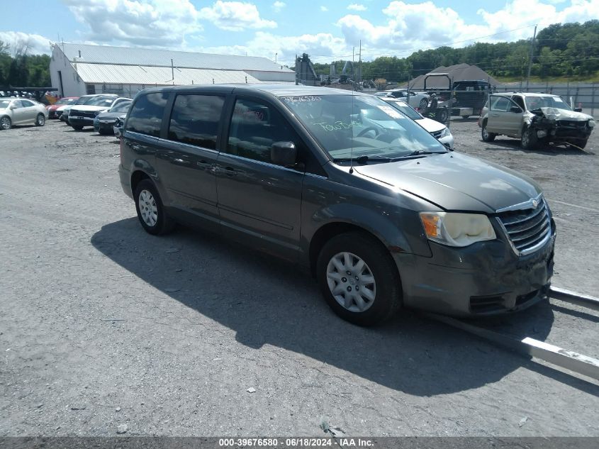 2010 Chrysler Town & Country Lx VIN: 2A4RR4DE9AR262496 Lot: 39676580