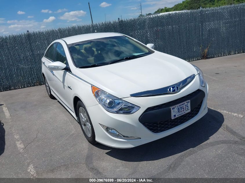 KMHEC4A42FA133539 2015 HYUNDAI SONATA - Image 1