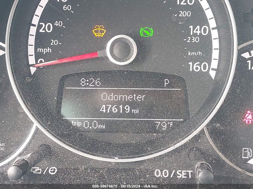 2015 Volkswagen Beetle 1.8T VIN: 3VW517AT5FM813387 Lot: 39676670