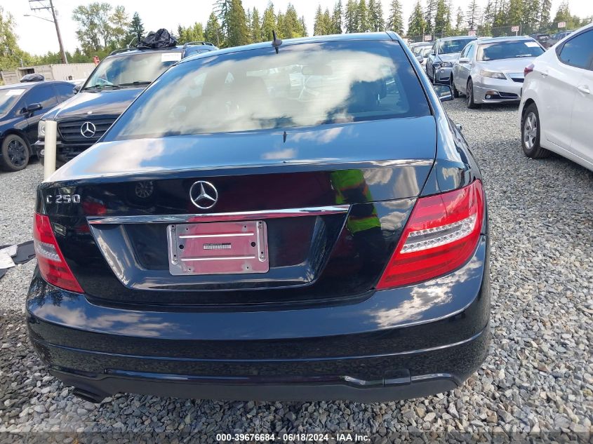 2013 Mercedes-Benz C 250 Luxury/Sport VIN: WDDGF4HB5DR250139 Lot: 39676684