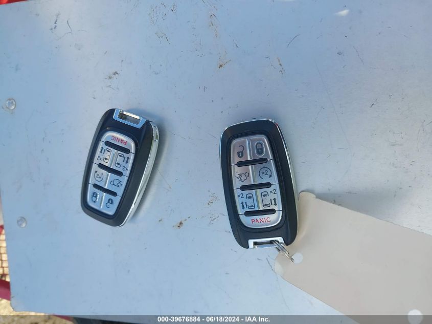 2018 Chrysler Pacifica Touring L VIN: 2C4RC1BG3JR159035 Lot: 39676884