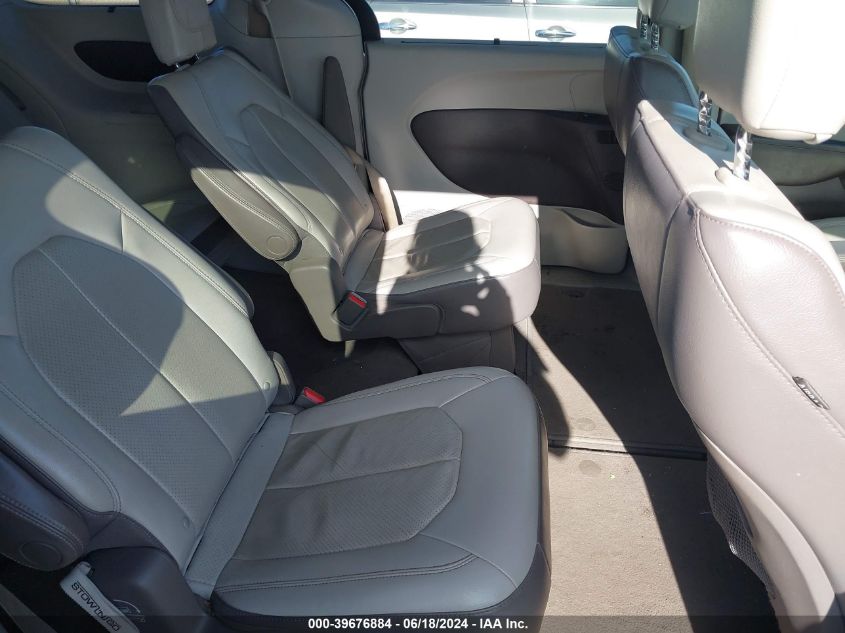 2018 Chrysler Pacifica Touring L VIN: 2C4RC1BG3JR159035 Lot: 39676884